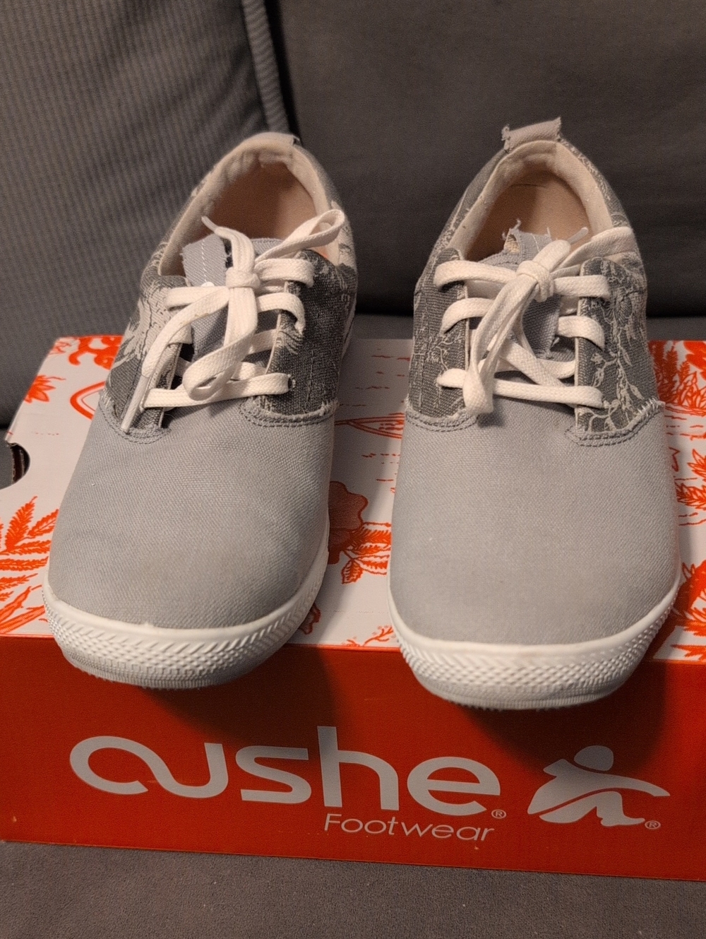 Men's Gray Canvas Lace-Up Sneakers by Cushe, Size 7 US